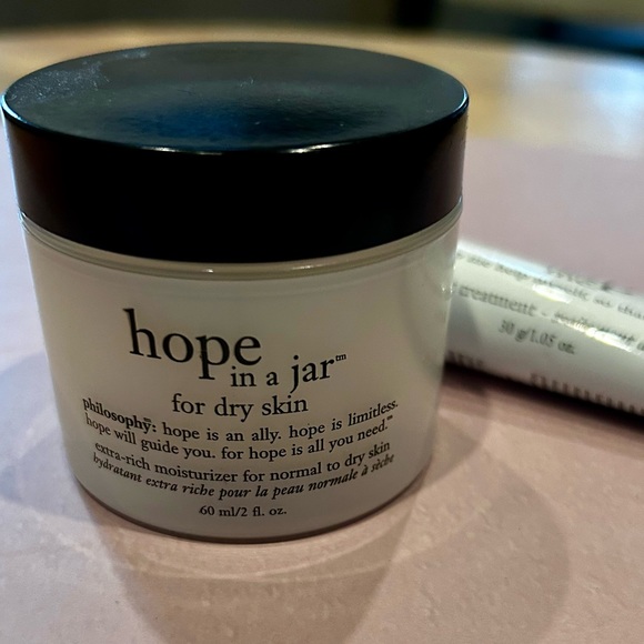 New Philosophy products HOPE & HELP ME - Picture 2 of 3